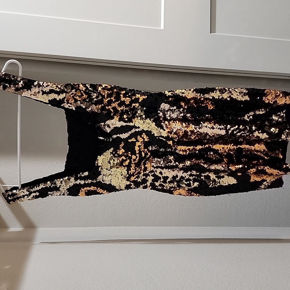 Sequin Black and Gold Dress - Picture 15 of 15